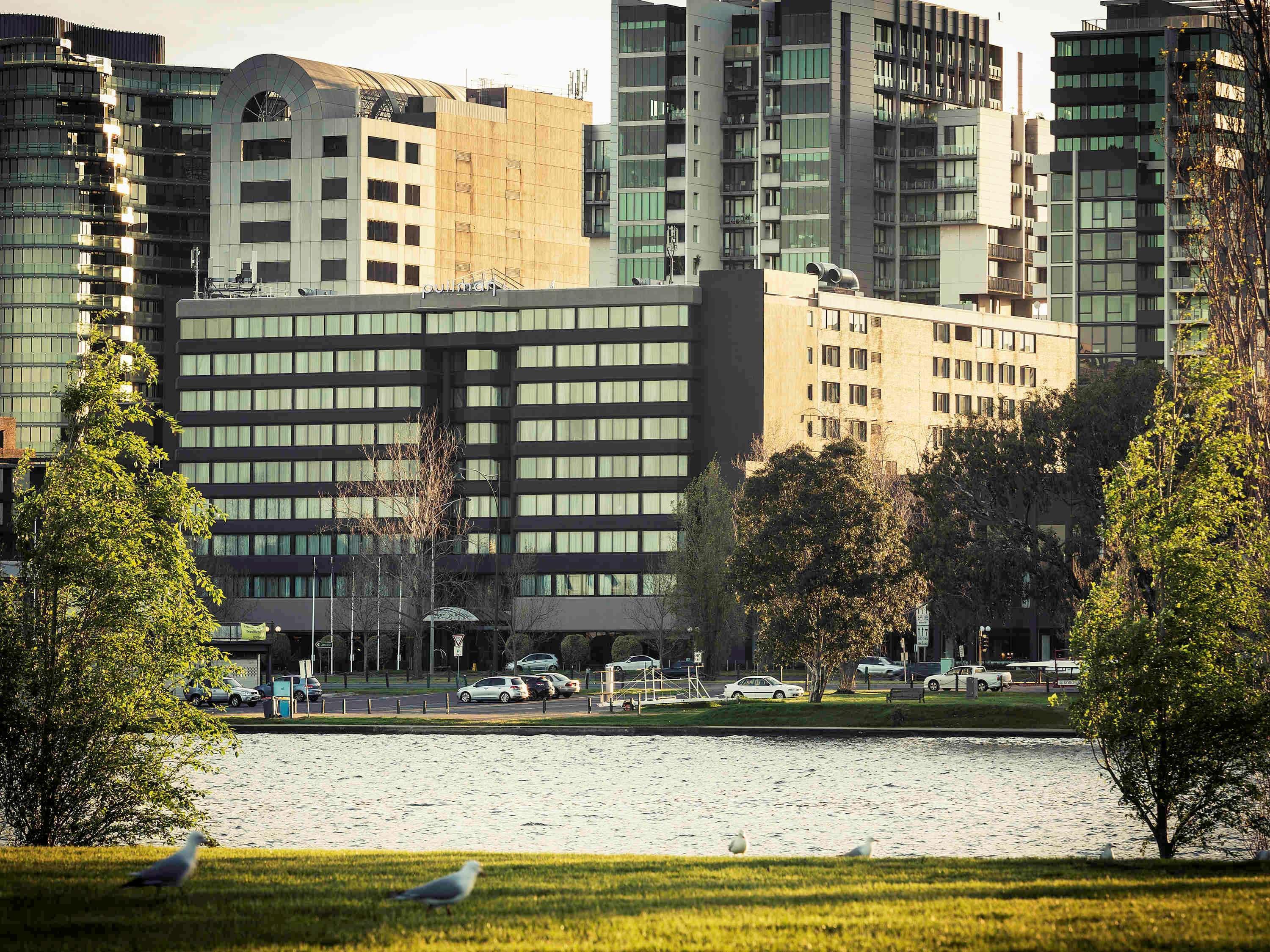 Mercure Melbourne Albert Park Bagian luar foto